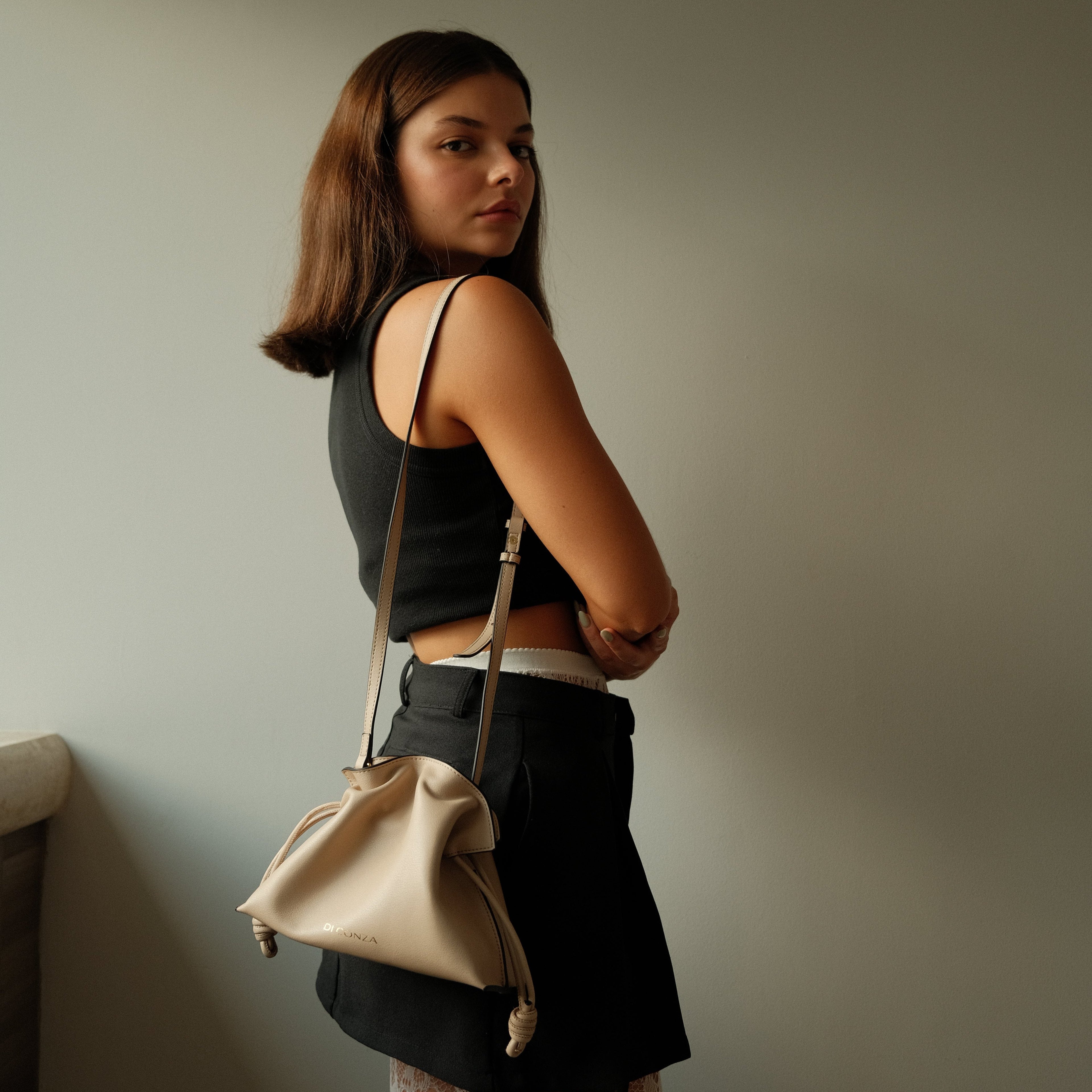 KNOTTED CLUTCH BAG - Di Conza