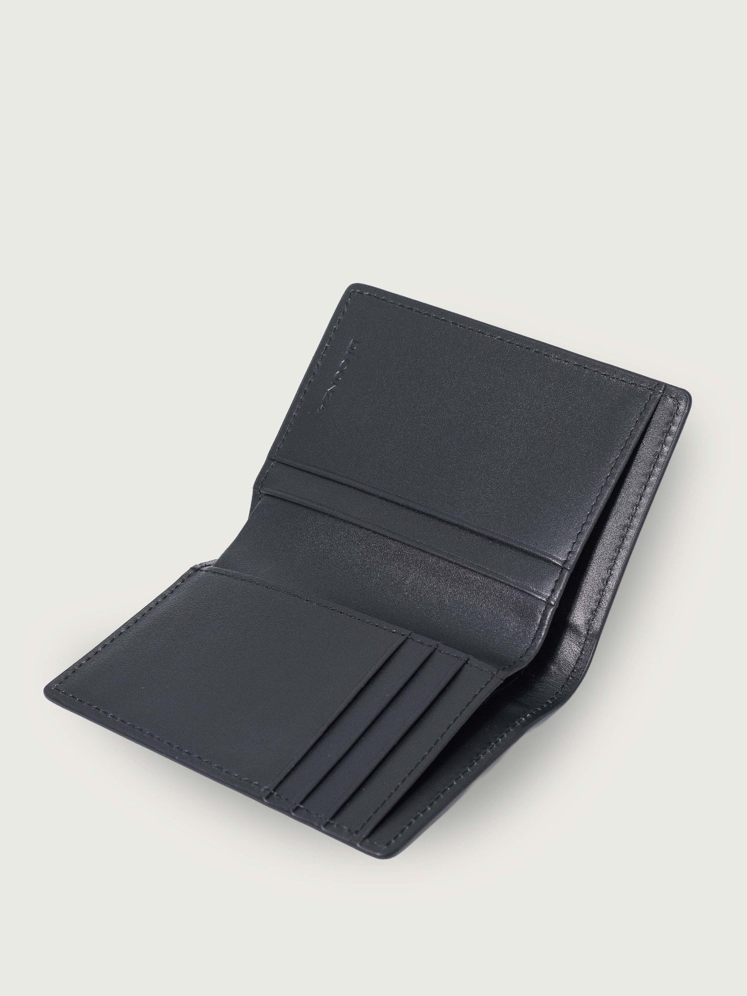 BILLETERA VERTICAL DE CUERO NEGRO UNISEX - Di Conza